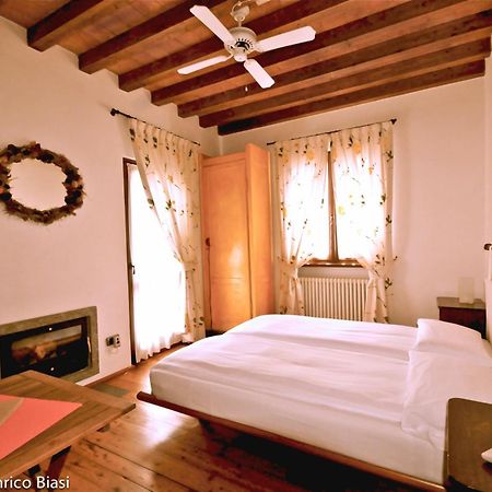 Agriturismo Ca Del Lago กราเวโดนา ภายนอก รูปภาพ