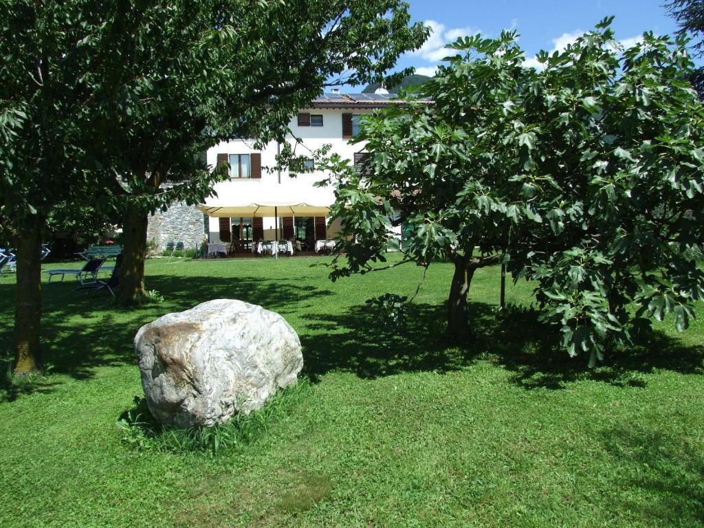 Agriturismo Ca Del Lago กราเวโดนา ภายนอก รูปภาพ