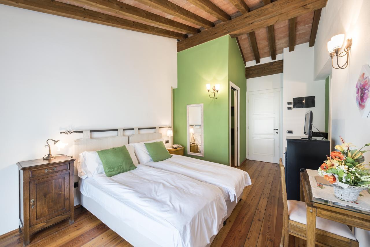 Agriturismo Ca Del Lago กราเวโดนา ภายนอก รูปภาพ