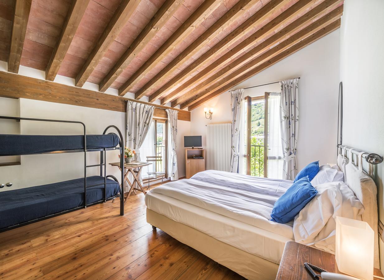 Agriturismo Ca Del Lago กราเวโดนา ภายนอก รูปภาพ
